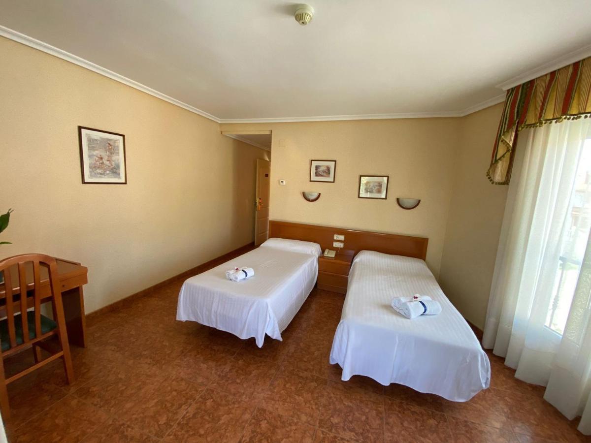 Hotel El Pozo De La Nieve Tordesillas Zewnętrze zdjęcie