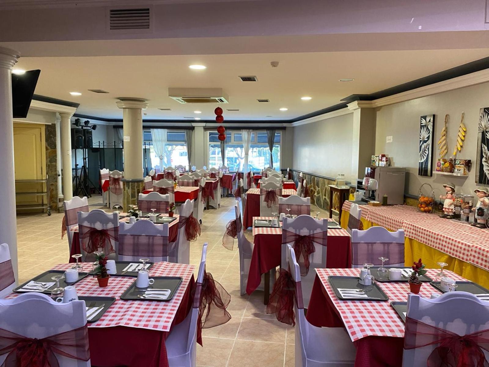 Hotel El Pozo De La Nieve Tordesillas Zewnętrze zdjęcie