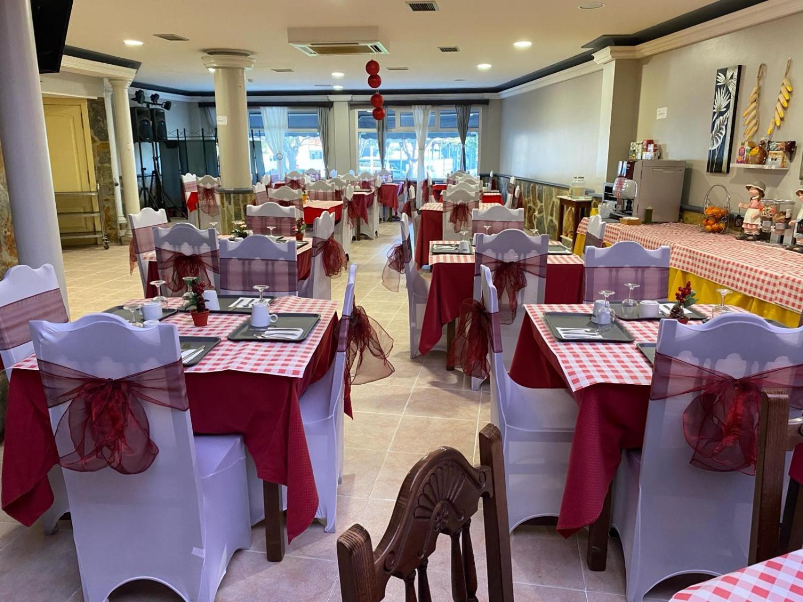 Hotel El Pozo De La Nieve Tordesillas Zewnętrze zdjęcie